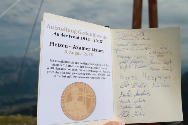 Das neue Gipfelbuch am “Pleisen”! | Foto: privat