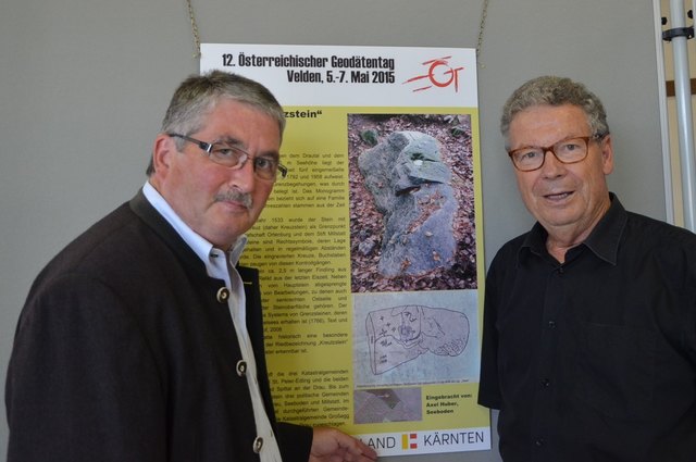 Zweiter Bürgermeister Ino Bodner mit Heimatforscher Axel Huber (v.li.)