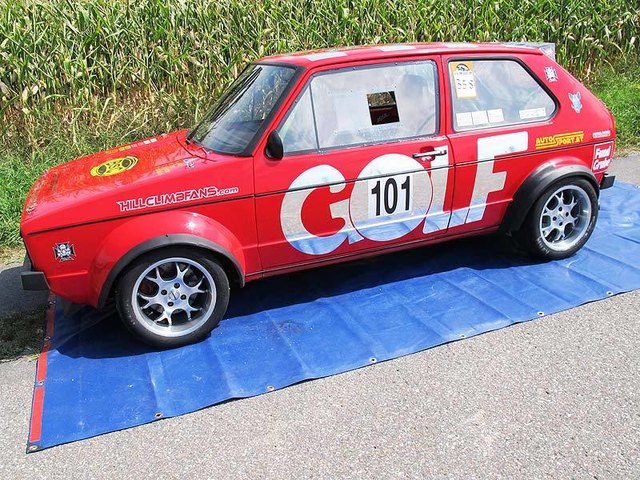 Ja, klar, Golf muß man sicherheitshalber groß draufscheiben ;-)