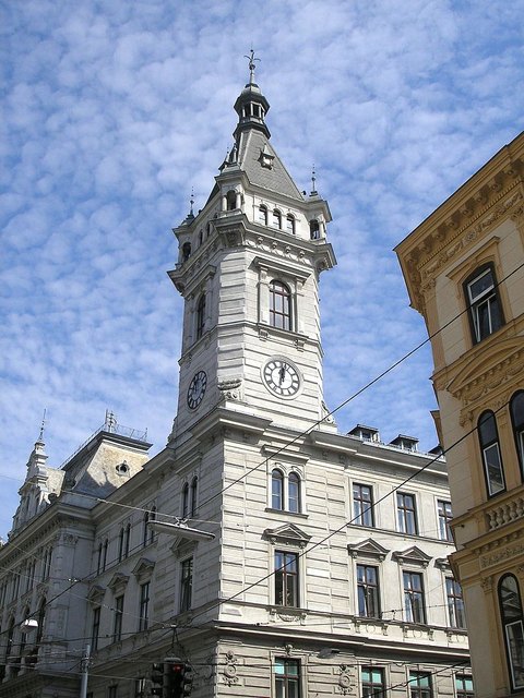 Im Machtzentrum in der Währinger Straße sorgen nicht nur die Temperaturen für heiße Diskussionen. | Foto: Gryffindor/Wikipedia