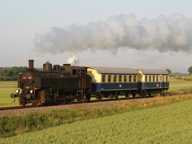 Noch fahren die Nostalgiezüge auf der Strecke, doch der Erhalt der Gleise ist fraglich. | Foto: Verein Neue Landesbahn