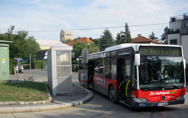 Rund 500 Meter ist die Endstation Schafberghöhe vom Teilendstück Werfelgasse /Schafbergbad entfernt.