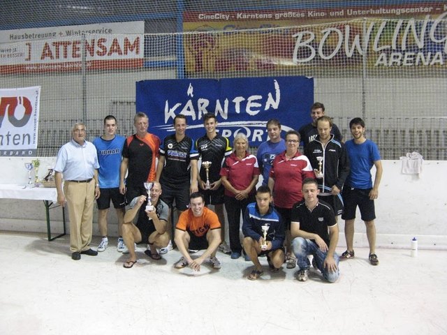 Die Sieger mit Sektionsleiterin Brigitte Hegeler | Foto: KK