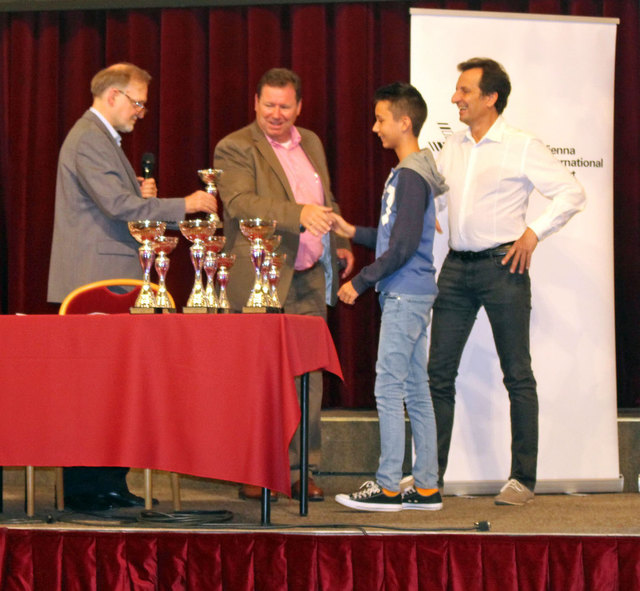 Der jüngste Kategioriepreisträger und beste Stammspieler Wiens Dragnev Valentin