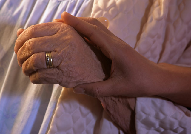 Auch psychische Gewalt wie Beschimpfungen, Gesprächsverweigerung oder Erpressungen kommen häufig vor. Foto: Vision_R/Fotolia