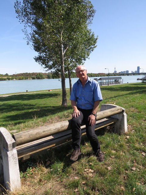Entlang der Donau findet der Politiker Grausam seinen Ausgleich in der Natur, die er sehr gerne mit dem Rad befährt.