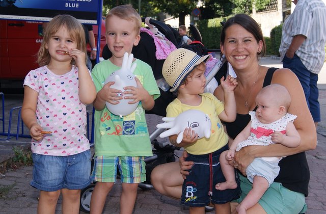 Den Kinderblaulichttag in Gablitz besuchte Isabella mit den vier Kindern Anna, Matthias, Alexander und Lara.