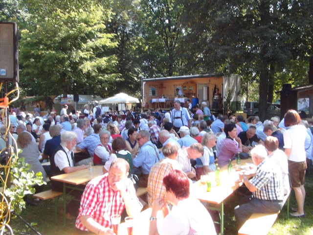 Der sonntägige Früschoppen war ein voller Erfolg.