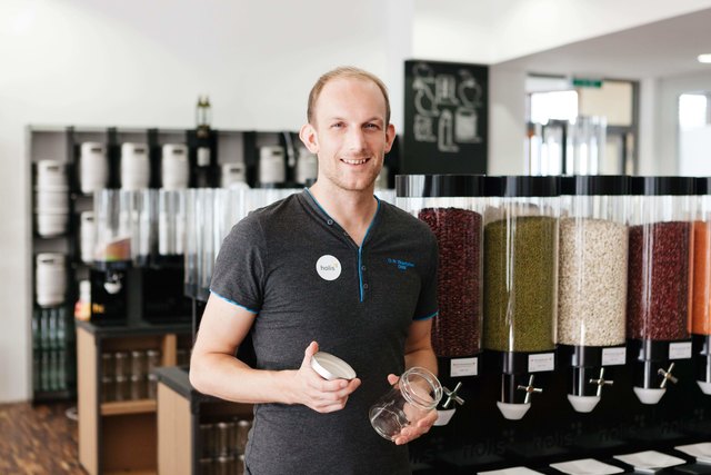 Im holis market findet man alle Lebensmittel außer Fleisch, Wurst sowie Fertigprodukte. | Foto: holis market