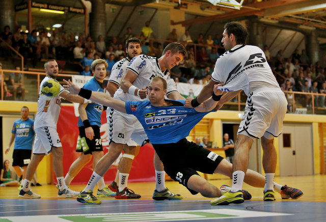 Voller Einsatz: Leobens Jonas Truchanovicius beim Match gegen die Fivers Margareten. | Foto: GEPA