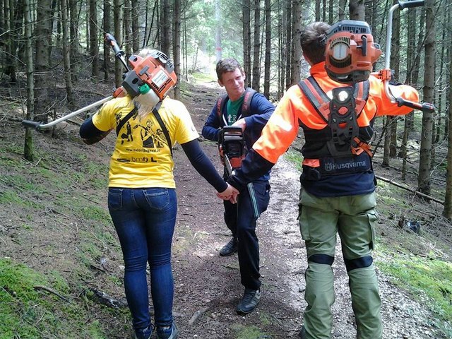 Die Landjugend Guttaring sanierte Wanderwege im Gemeindegebiet