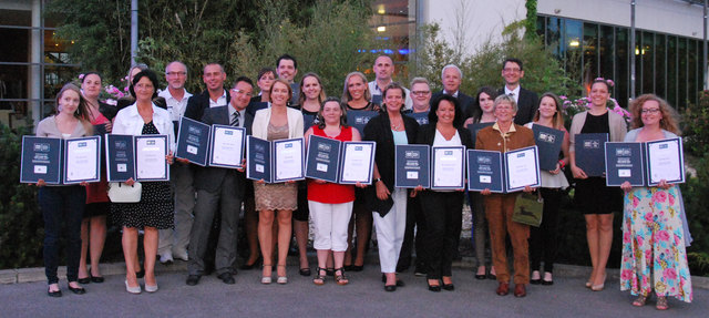 Mitarbeiter der Therme Geinberg nahmen stolz den Relax Award entgegen. | Foto: Therme Geinberg