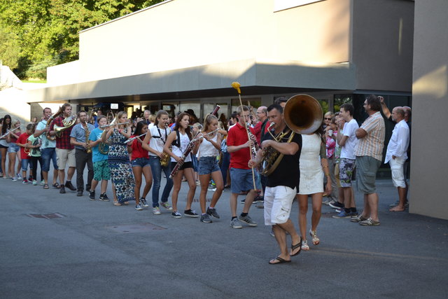 Die Musiker präsentierten das Erlernte auf kreative Art und Weise. | Foto: KK
