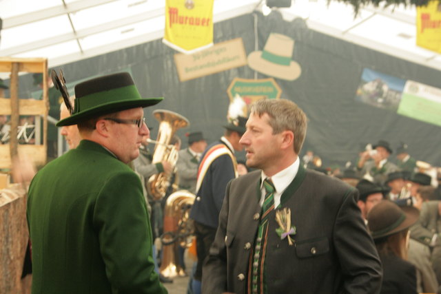 MV Obmann Martin Schitter und Bgm Johannes Rauter