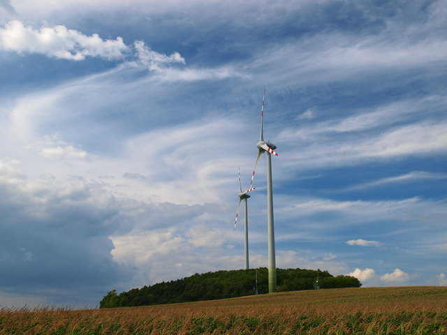 Zwei von drei Windrädern am Schildberg sollen auf dem Gebiet der Gemeinde Böheimkirchen errichtet werden.