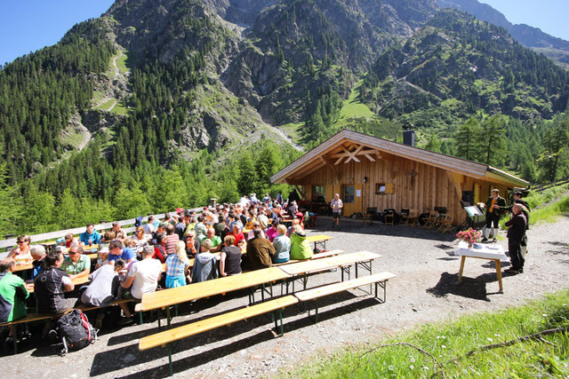 Benefizfest auf der Verpeilalm bei traumhaftem Wetter