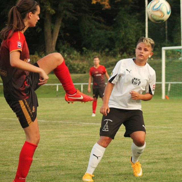 Altenmarkt - Südburgenland 2:0 (1:0); Barbara Weber gegen Ivana Feric (1. Runde) | Foto: SKV Altenmarkt