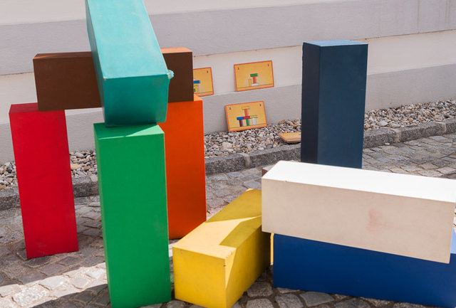 Ravensburger verlieh das Riesen Make 'n' Break an die BrettSpielGruppe St Pölten