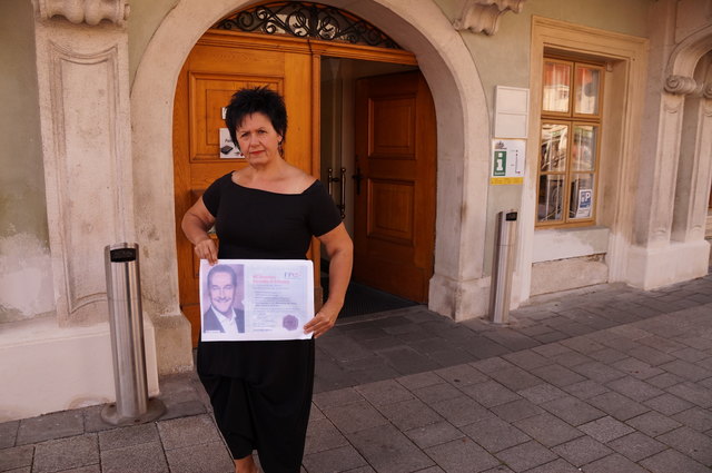 Margarethe Sitz prangert Uneinigkeit der FPÖ-Linie an.
