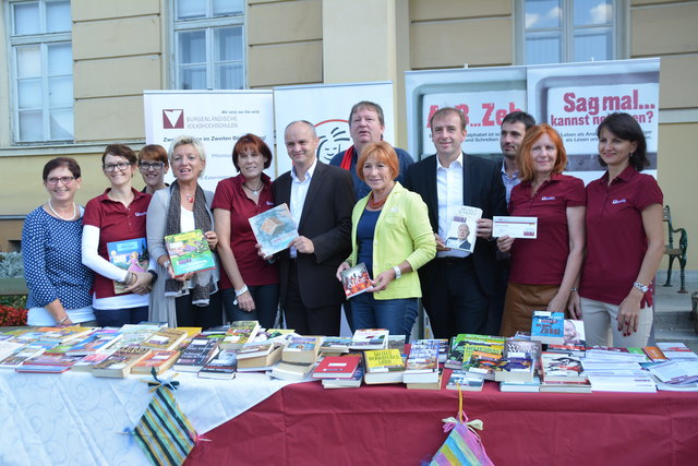 In Oberwart gingen wieder zahlreiche Bücher auf Reisen