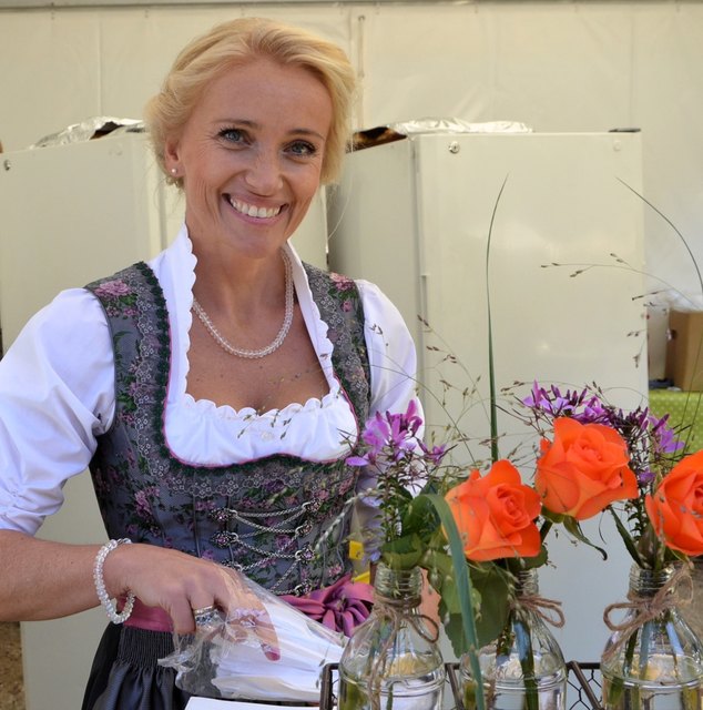 Eine der unzähligen charmanten Helfer(innen): Alexandra Zauchner