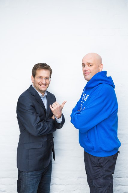 Zwei Lehrer fiebern der Premiere am 21.9. entgegen: Andreas Ferner mit seinem Bühnenpartner Markus Hauptmann (r.). | Foto: Sebastian Wurnig