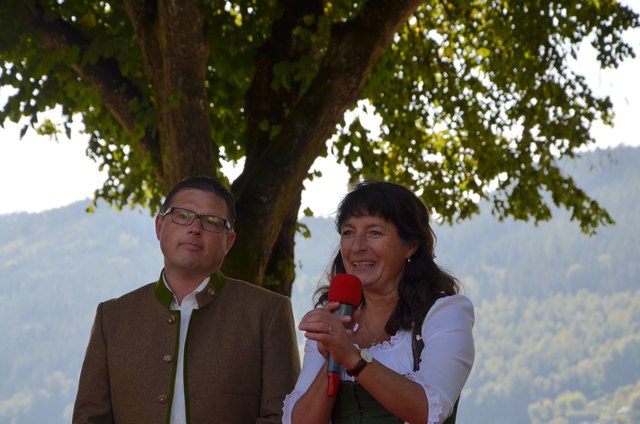 Tourismuschef Hellmuth Koch mit der Landtagsabgeordneten Karin Schabus