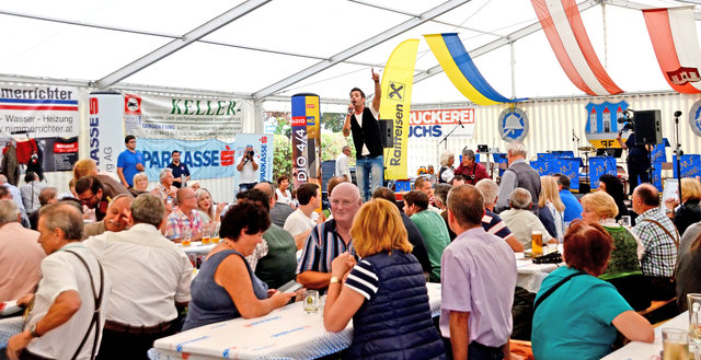 ORF NÖ (Radio 4/2) beim Fest der Feuerwehr Korneuburg zum 150er