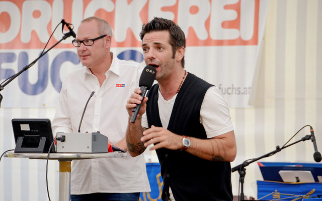 Manuel Ortega und Moderator Thomas Schwazmann