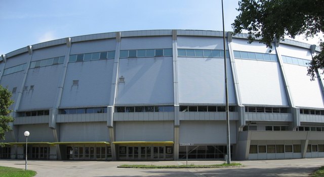 Auch im Ferry-Dusika-Stadion gibt es jetzt eine Notschlafstelle. Spenden und Helfer erwünscht! | Foto: Invisigoth67/Wikipedia