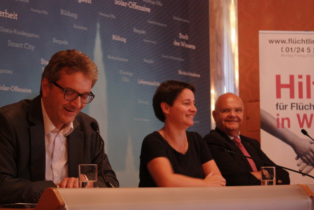 Bei einer Pressekonferenz im Rathaus sprachen Peter Hacker, Sonja Wehsely und Harry Kopietz (v.l.) über die derzeitige Situation.