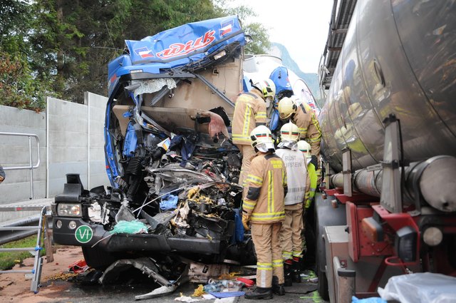 Der schwere Unfall forderte zwei Todesopfer. | Foto: ZOOM-Tirol