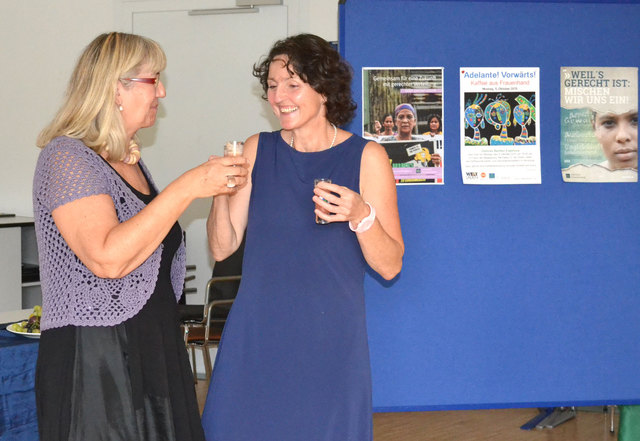 Bernadette Fürhapter (l.) und Hildegard Anegg (r.)