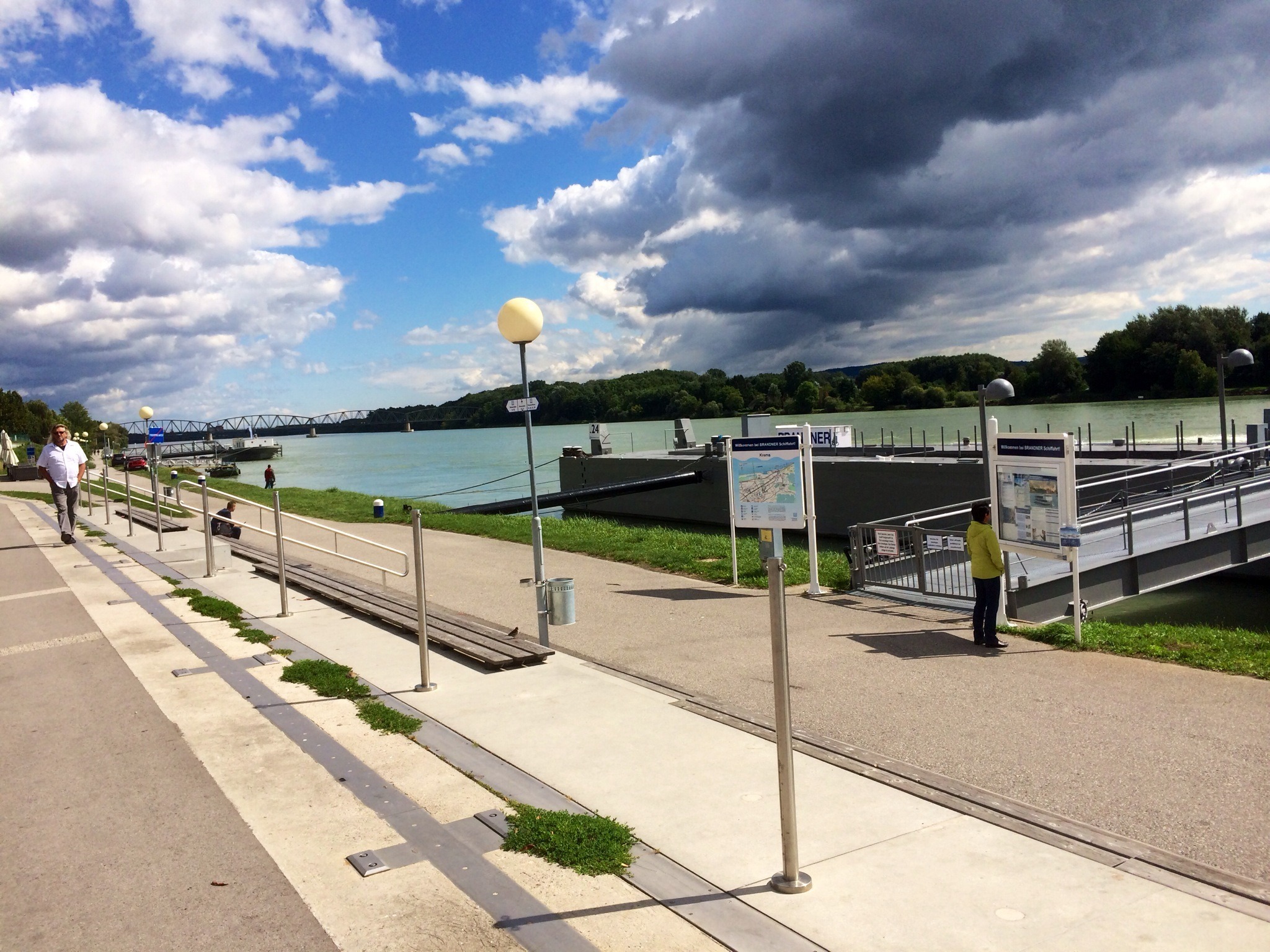 Mann sucht Frau fr gemeinsames Leben. sie sucht sex in Krems an der Donau - Bekanntschaften