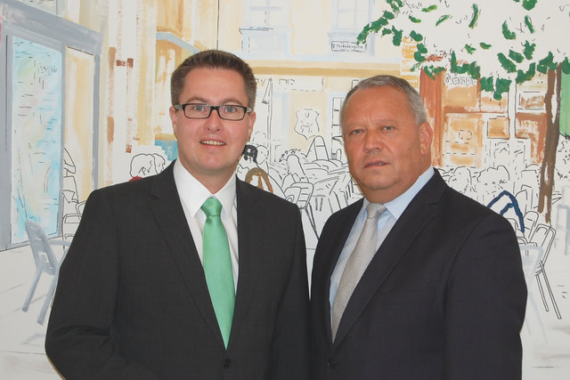 Markus Ulram und Rudi Strommer fordern mehr Platz im Schulbus | Foto: ÖVP