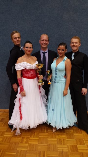 Sieger und Finalisten der D-Klasse: Lukas &Antonia (1.), Sebastian Hoffmann, Patricia & Lukas (5. Platz) | Foto: Apollo21