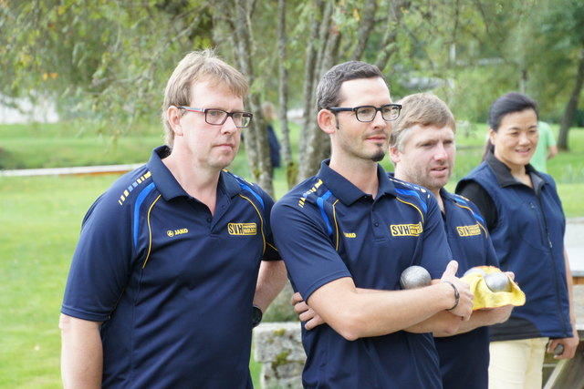 Haslach 2 mit Obmann Andreas Priesner, Reinhard Eckerstorfer, Stefan Feldler und Obmann Andreas Priesner (v.l.)blieben mit nur einem Sieg und dem 14. Platz weit unter ihren Erwartungen zurück.