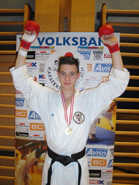 Niki Hörmann von der Karate Union Volksbank Köflach qualifizierte sich für die Junioren-WM in Jakarta. | Foto: KK