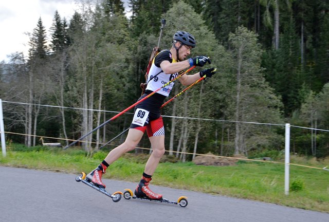 Der Hochfilzner Dominik Landertinger musste sich Simon Eder geschlagen geben. | Foto: ÖSV/Sonnberger