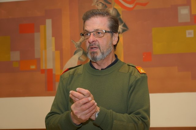 Der Voitsberger Bereichsfeuerwehrkommandant Engelbert Huber ist sehr gut organisiert. | Foto: Cescutti