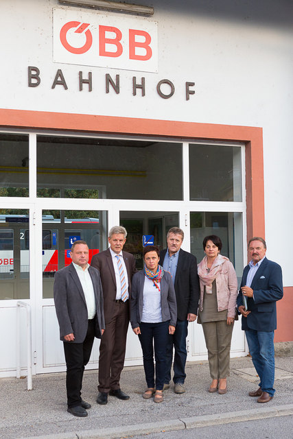 Gemeinderat Alfred Brandstätter, Landtagsabgeordneter Hermann Hauer, Bürgermeisterin Doris Faustmann, Bürgermeister Engelbert Pichler, Bürgermeisterin Michaela Walla, Nationalrat Hans Rädler. | Foto: Michael Nistl