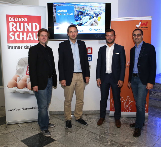 Felix Aichberger (JW-Bezirksvorsitzender Steyr-Land), Markus Haager, Alois Gruber und Xaver Mayrhofer (v. l.).