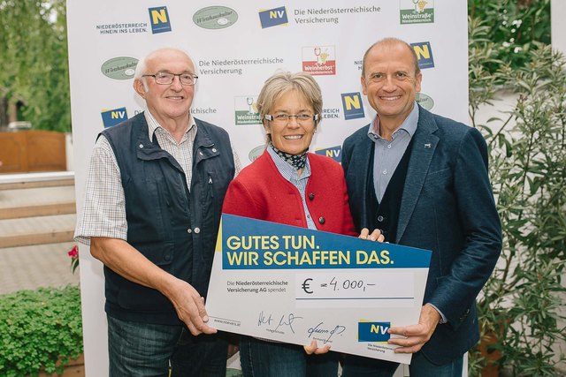 Fritz Schuster, Präsident Behindertenhilfe Korneuburg, Tourismuslandesrätin Dr.in Petra Bohuslav, Mag. Bernhard Lackner, Vorstandsdirektor Niederösterreichische Versicherung | Foto: Seidl