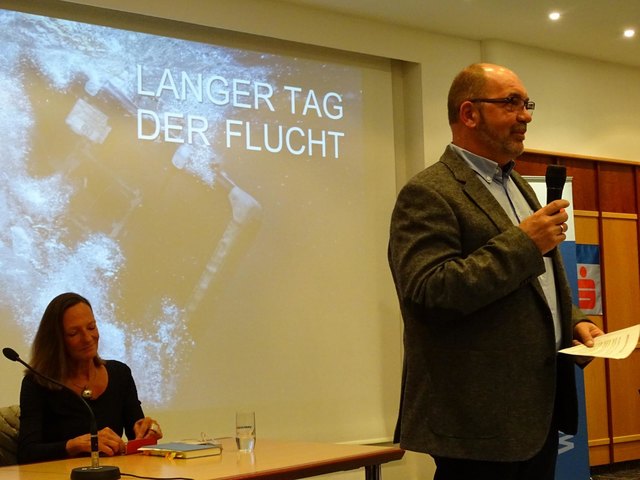 Andreas Cermak verlieh seiner Freude über das zahlreiche Erscheinen hilfsbereiter Zwettler Ausdruck.