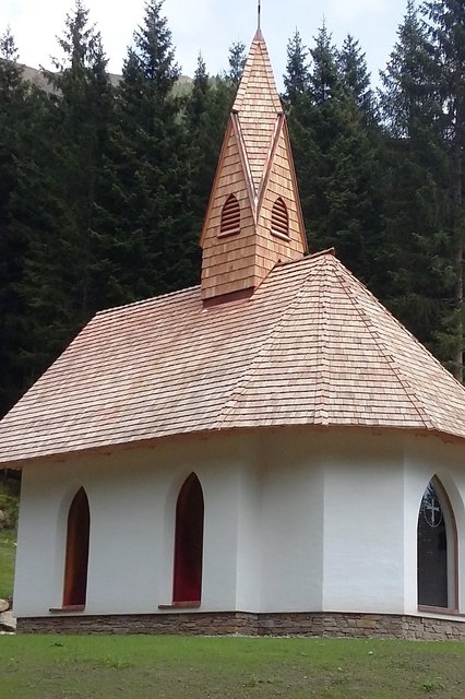 Diese neue Kapelle steht am Ingeringsee