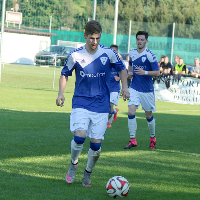 Die beiden Torschützen auf einem Bild - vorne Mr. Doppelpack Kevin MASSER, hinten Christoph FUCHS.