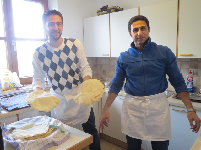 Das Brot für die Agape zum Erntedenkfest in Premstätten wurde von Asylwerbern gebacken. | Foto: Zepf