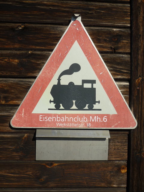 Ahaaa! Wos gibts do drinnen?