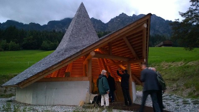 Das Dach der Weltreligionen in Alpbach