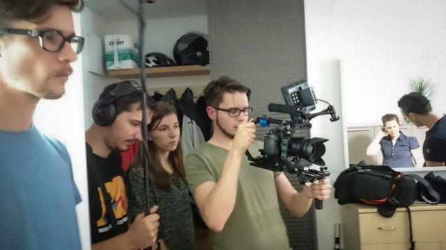 Dreharbeiten: Co-Autor Ulrich Ringhofer, Ton Roland Thaler, Regisseurin Lena Vogler und Kameramann Johannes Hagn | Foto: Spindler